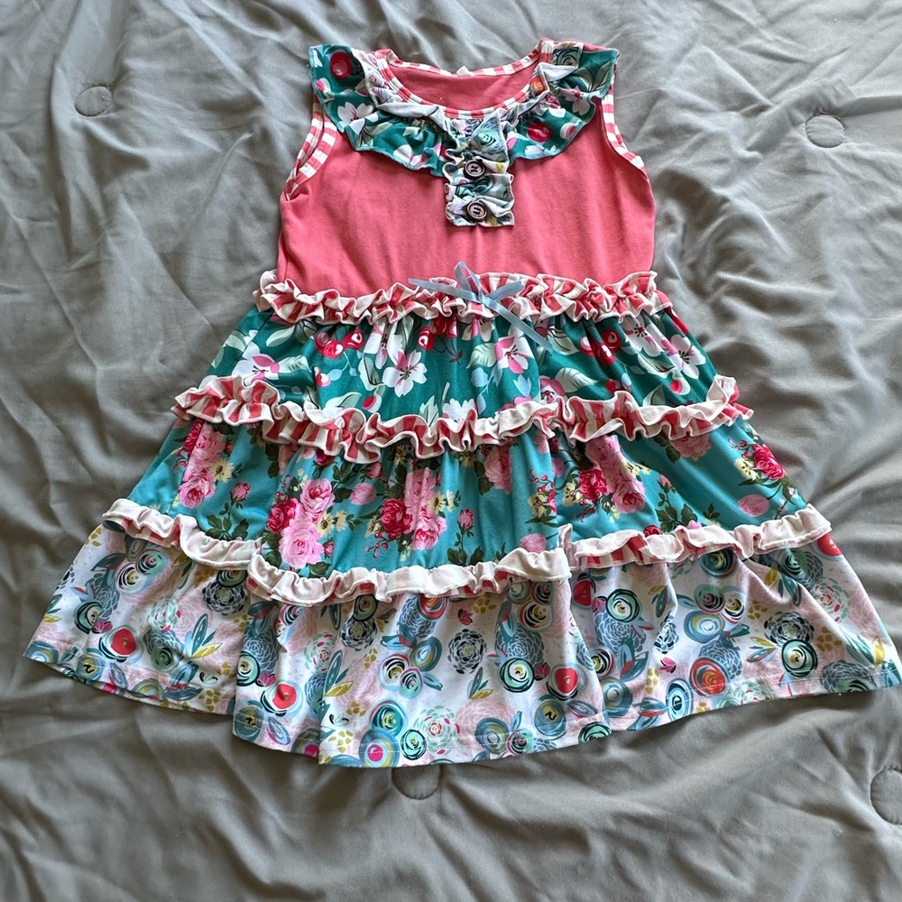 Girls dress